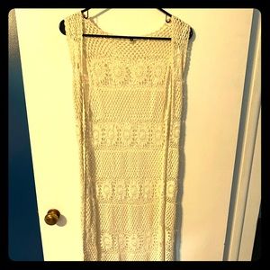 Boho Quiksilver crochet duster! 🤍🤍